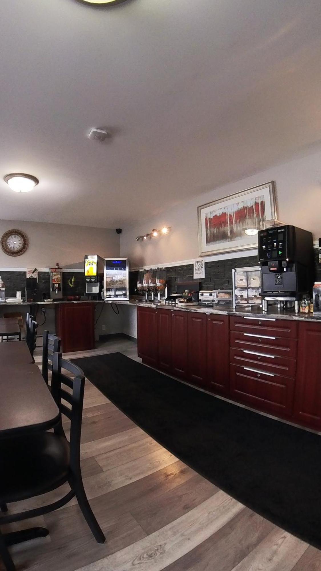 Moonlight Inn And Suites Sudbury Ngoại thất bức ảnh